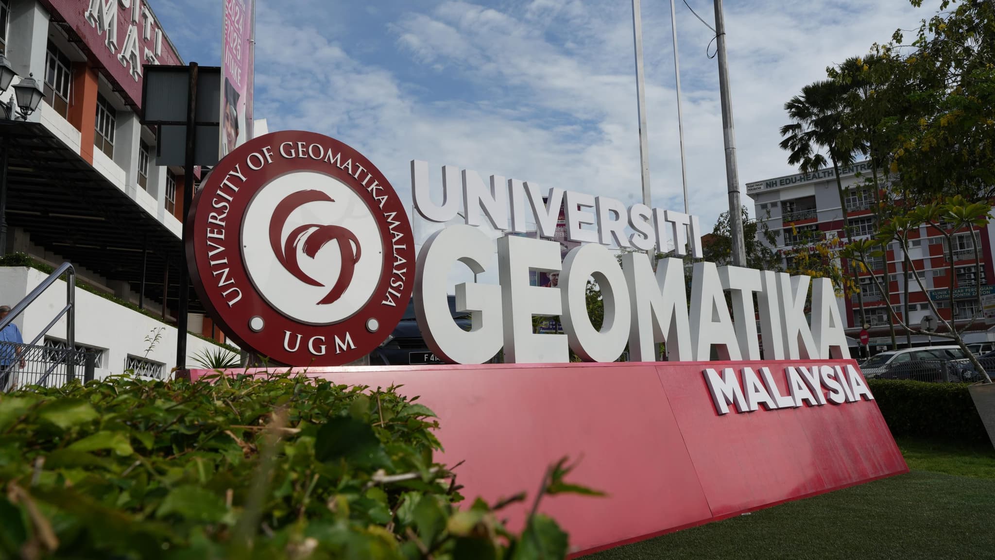 Universiti Geomatika Malaysia (UGM)