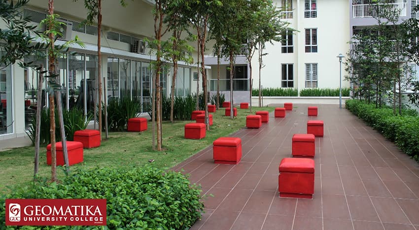 Universiti Geomatika Malaysia (UGM)
